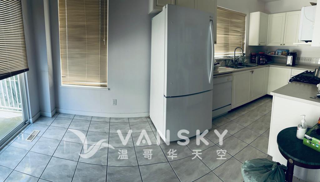 220822121731_kitchen panorama view.jpeg